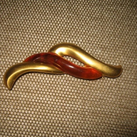 ❤️GIVENCHY Paris Gold Tone Brown Tortoise Lucite Logo Brooch / Pin 4" Signed - Picture 1 of 4